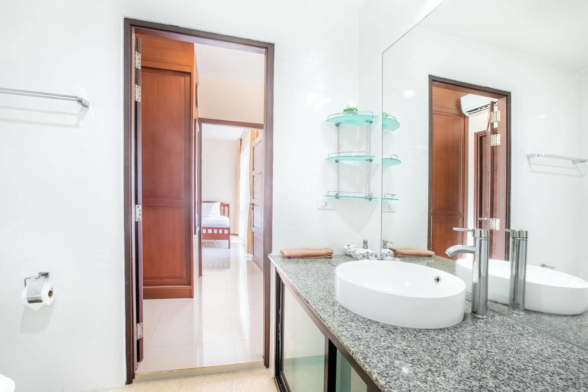 Avanta Condominium Menam-part Kültér fotó